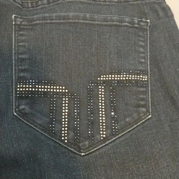 NYDJ dark wash bootcut blingy back pockets - Picture 5 of 13